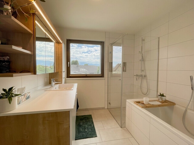 Großzügiges Wohngefühl trifft moderne Eleganz