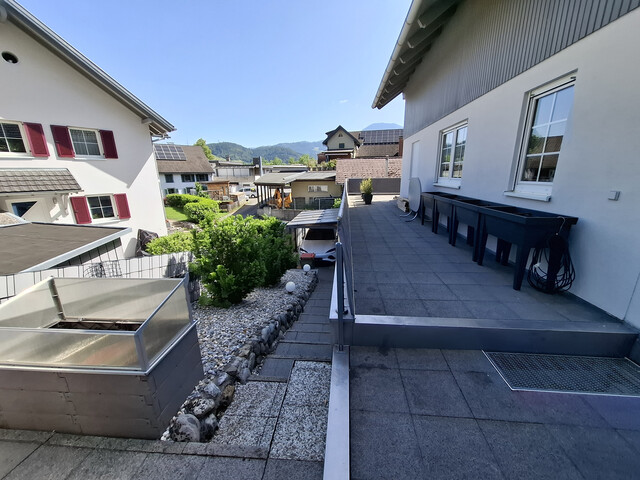 Schöne Doppelhaushälfte mit Einliegerwohnung in Frastanz 