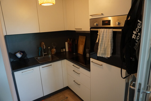 Lichtdurchflutete 2-Zimmer-Wohnung mit großen Fensterfronten – zentral in Feldkirch