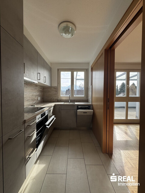 Tolle Dachgeschoss-Wohnung mit zwei Terrassen!