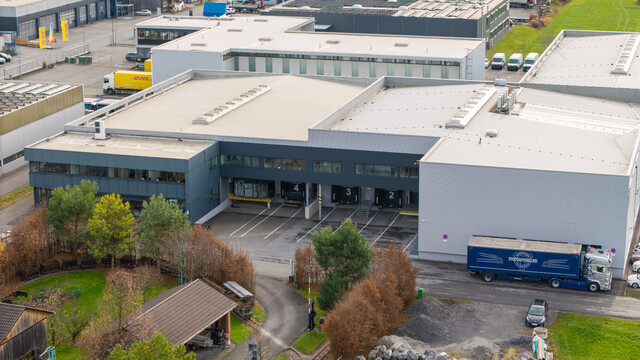 Top Gewerbeimmobilie mit Büro- und Logistikflächen in Weiler