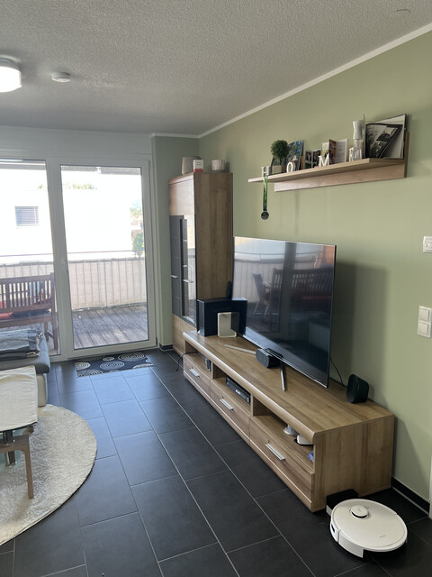 Schöne, helle, möblierte 4 Zimmer-Wohnung 