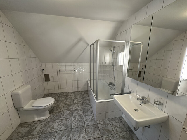 3-Zimmer Dachgeschoss-Wohnung saniert