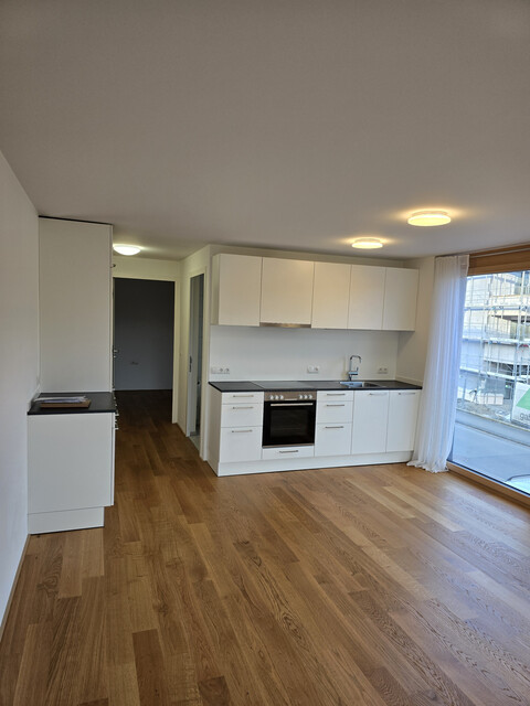 Helle 2-Zimmerwohnung mit Loggia