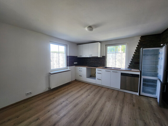 Wohnungseinheit mit Terrasse, Garage und KFZ-Abstellplatz