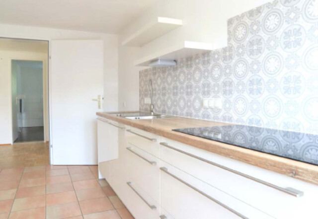 große 3 Zimmer Wohnung