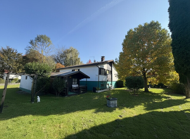 Haus mit großem Grundstück in Mäder