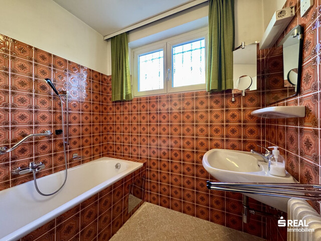 Großzügiges Mehrfamilienhaus mit vielseitigen Nutzungsmöglichkeiten