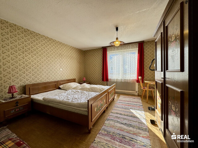 Großzügiges Mehrfamilienhaus mit vielseitigen Nutzungsmöglichkeiten