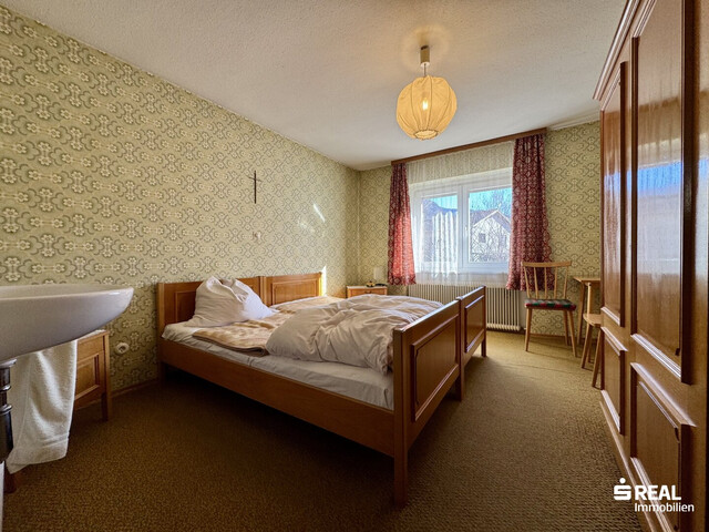 Großzügiges Mehrfamilienhaus mit vielseitigen Nutzungsmöglichkeiten