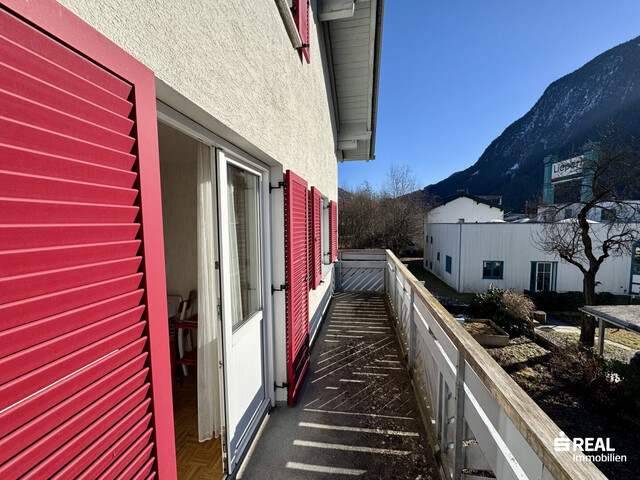 Großzügiges Mehrfamilienhaus mit vielseitigen Nutzungsmöglichkeiten