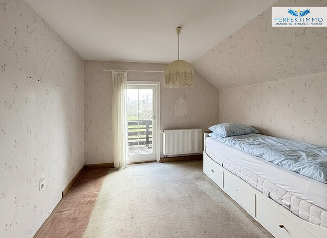 Haus mit großem Garten und Gestaltungspotenzial