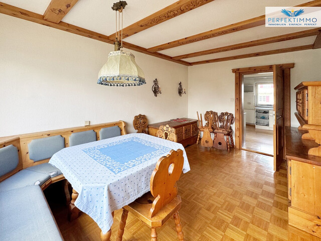 Haus mit großem Garten und Gestaltungspotenzial