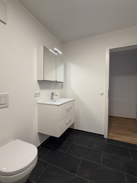 Moderne 2-Zimmer-Terrassenwohnung in Neubau mit Garagenplatz