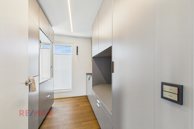 Penthouse Prestige: Das einzige Wohnrefugium auf der obersten Ebene