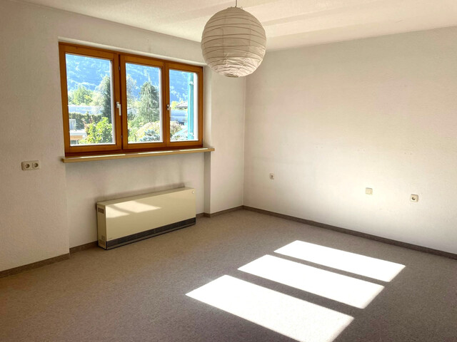 Großzügige, sonnige 3-Zimmerwohnung mit Garten in Gantschier