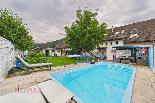 Zinshaus mit Pizzeria und bebaubarer Grundstücksreserve – Alles an einem Standort