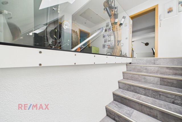 Zinshaus mit Pizzeria und bebaubarer Grundstücksreserve – Alles an einem Standort