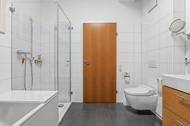 Exklusive Penthouse-Maisonette mit 100 m² Dachterrasse und Alpenpanorama!