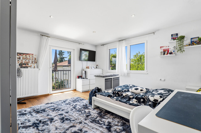 Privates Wohnglück in Lustenau – Einfamilienhaus mit Salzwasserpool, Wintergarten & Poolhaus!