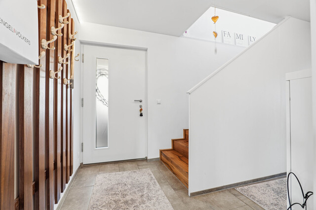 Privates Wohnglück in Lustenau – Einfamilienhaus mit Salzwasserpool, Wintergarten & Poolhaus!