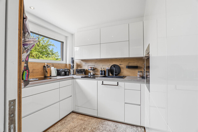 Privates Wohnglück in Lustenau – Einfamilienhaus mit Salzwasserpool, Wintergarten & Poolhaus!