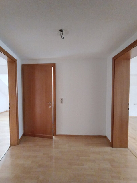 4,5 Zimmer Wohnung |  Balkon | Abstellplatz