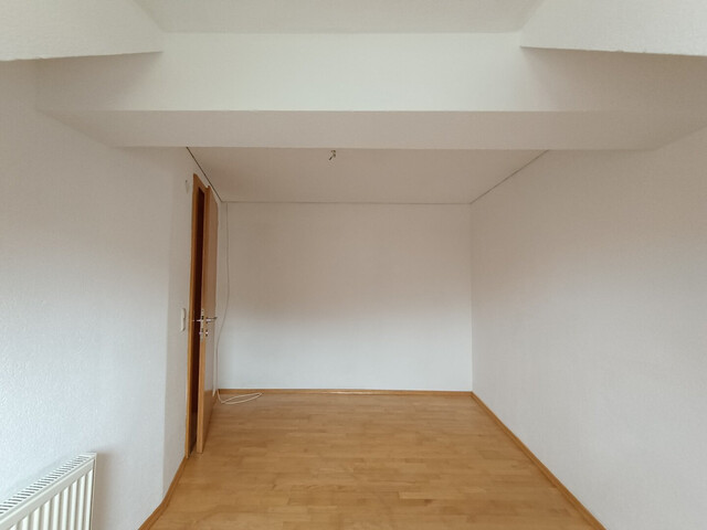 4,5 Zimmer Wohnung |  Balkon | Abstellplatz