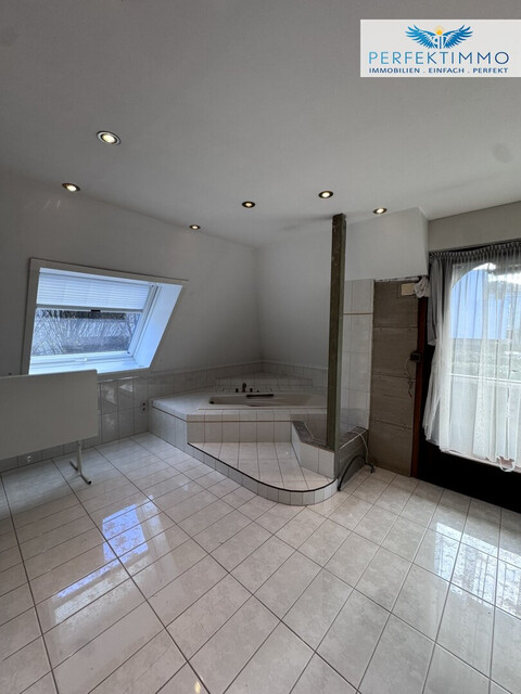 Wohnen & Arbeiten vereint: Villa mit Büro und Hobbyflächen in Götzis!