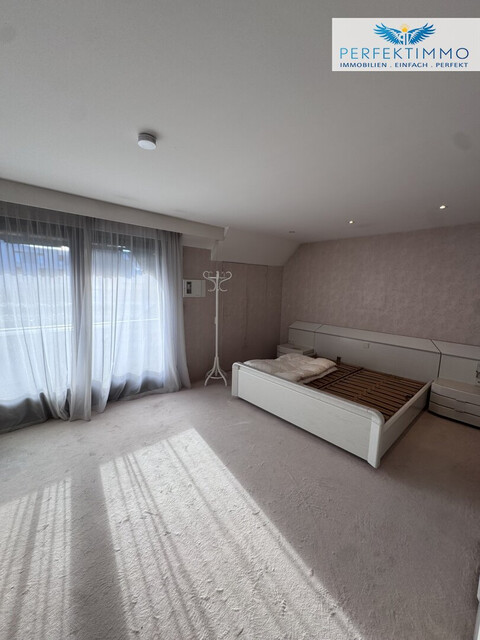 Wohnen & Arbeiten vereint: Villa mit Büro und Hobbyflächen in Götzis!