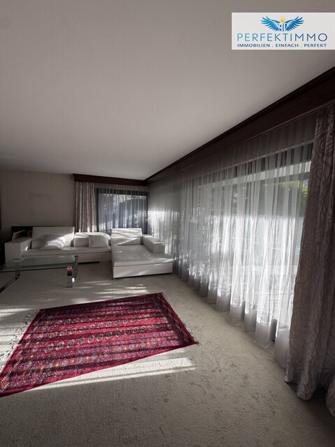 Wohnen & Arbeiten vereint: Villa mit Büro und Hobbyflächen in Götzis!