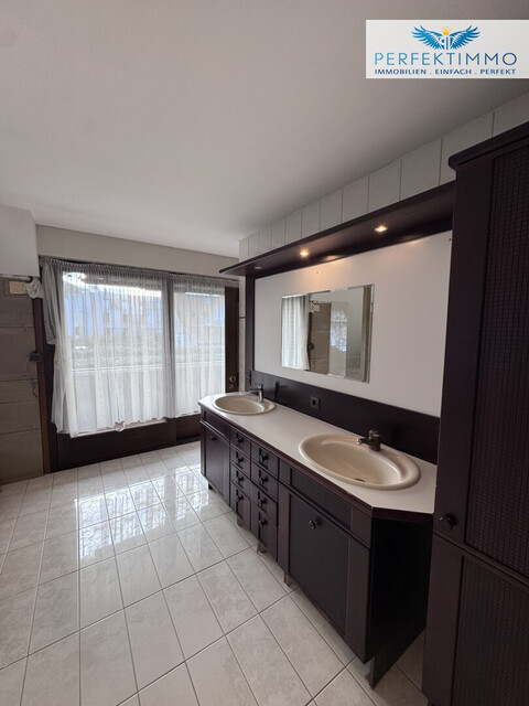 Wohnen & Arbeiten vereint: Villa mit Büro und Hobbyflächen in Götzis!