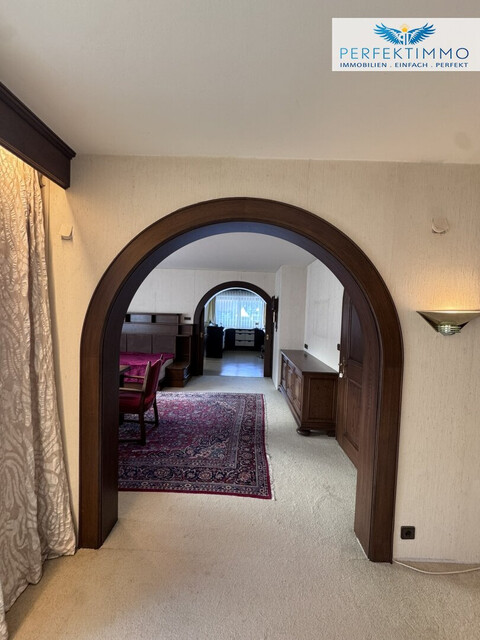 Wohnen & Arbeiten vereint: Villa mit Büro und Hobbyflächen in Götzis!