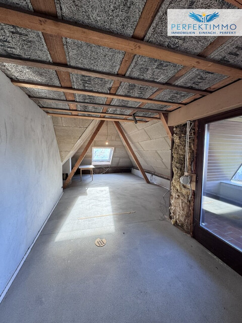 Wohnen & Arbeiten vereint: Villa mit Büro und Hobbyflächen in Götzis!