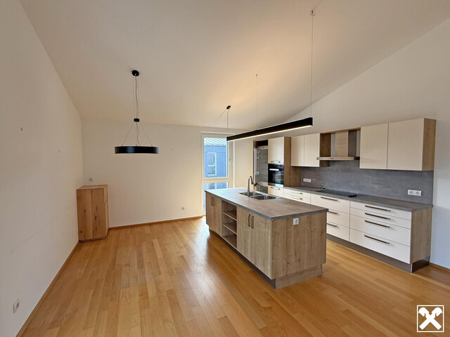 Moderne 3-Zimmerdachgeschosswohnung mit Flair