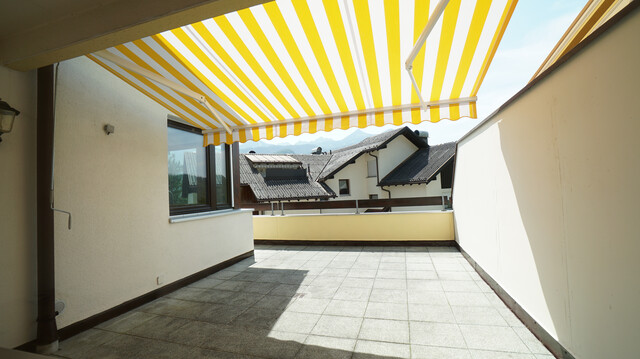 Sonnige Terrassenwohnung mit 19,25 m² Terrasse in Gebrauchtgebäude zur Miete