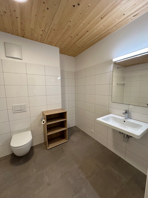 Helle neuwertige 2-Zimmergartenwohnung ab 01.01.2026 zu vermieten