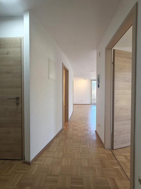 2-Zimmer-Wohnung mit Tiefgarage zur Miete