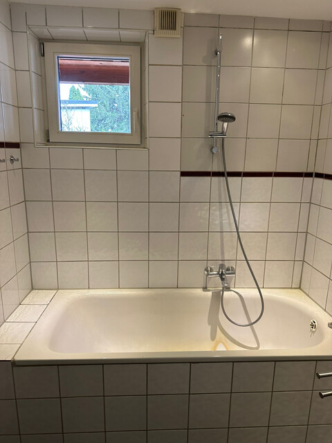 Geräumige 4-Zimmer Terassenwohnung in Stadtnähe