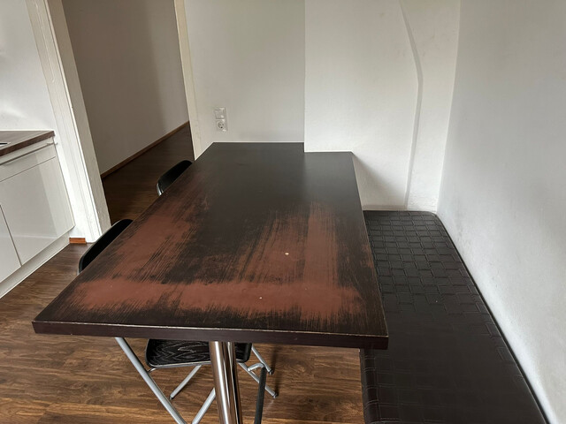 Geräumige 4-Zimmer Terassenwohnung in Stadtnähe