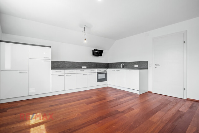 Modern sanierte 3-Zimmer-Wohnung nahe deutscher Grenze, ruhig gelegen