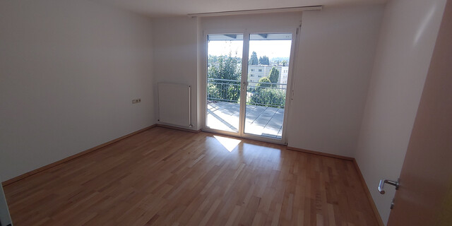 Helle Drei-Zimmerwohnung mit Ausblick über Götzis in ruhiger Lage am Wald