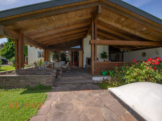 EINDRUCKSVOLLES ANWESEN IN VORTREFFLICHER LAGE