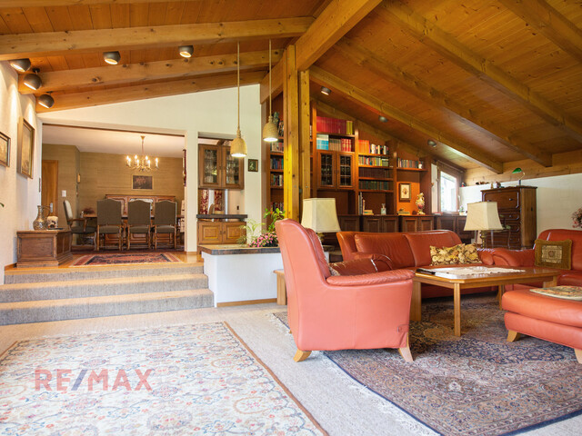 EINDRUCKSVOLLES ANWESEN IN VORTREFFLICHER LAGE