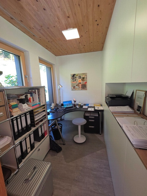 Moderner Bungalow mit großem Garten in schöner und ruhiger Lage (Emser Reute) zu mieten!