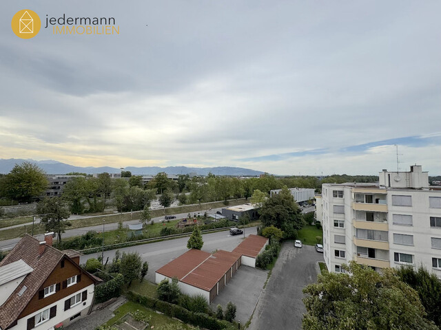 DORNBIRN: ATTRAKTIVE DACHGESCHOSSWOHNUNG MIT SCHÖNEM AUSBLICK – PREISLICH INTERESSANT!