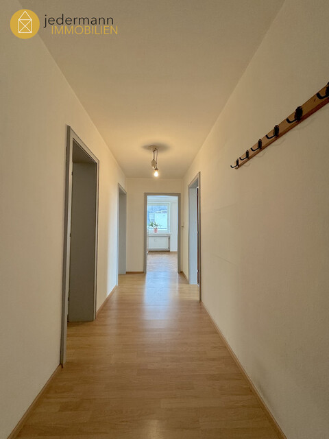 DORNBIRN: ATTRAKTIVE DACHGESCHOSSWOHNUNG MIT SCHÖNEM AUSBLICK – PREISLICH INTERESSANT!
