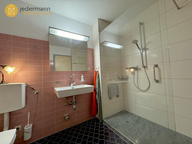 DORNBIRN: ATTRAKTIVE DACHGESCHOSSWOHNUNG MIT SCHÖNEM AUSBLICK – PREISLICH INTERESSANT!