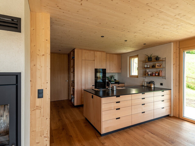 Vollholz Doppelhaus mit großem Garten in Feldkirch Tosters, 5 Zimmer, Terrasse, Studio und Tiefgarage, Baubeginn erfolgt