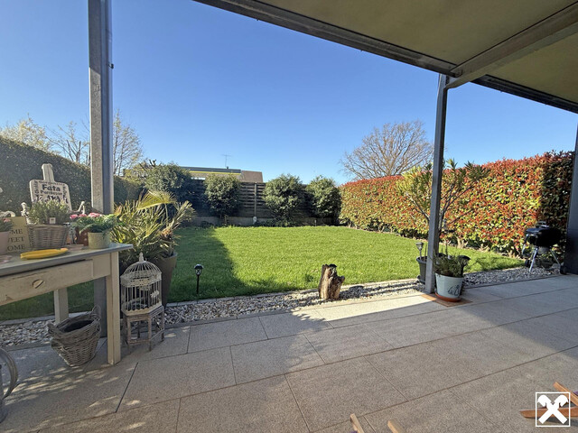 Hard: Moderne 3-Zimmergartenwohnung